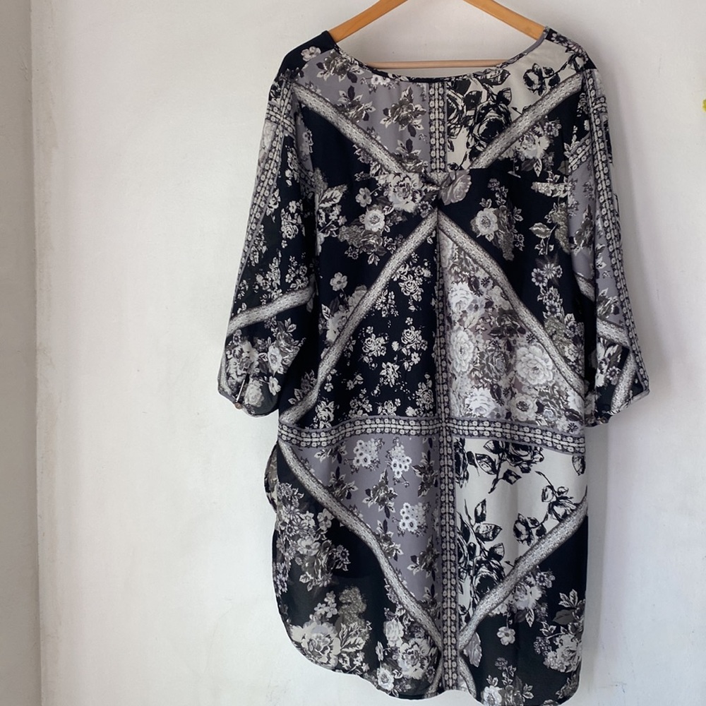 Roz & Ali 1X Floral Print Tunic Top - Picture 3 of 12